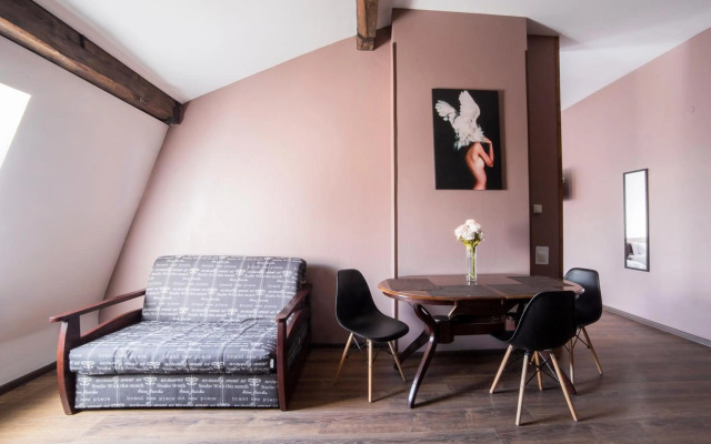 LOFT apartment on Lychakivska street