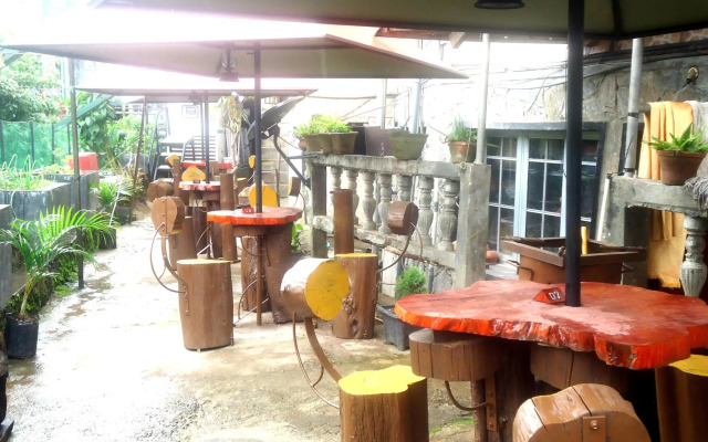 Cool Land Hot Hut