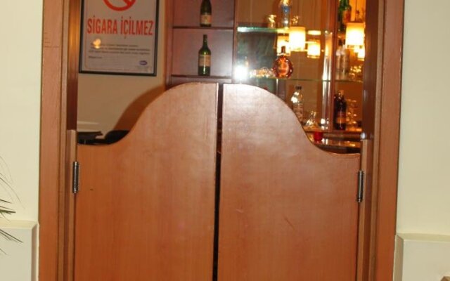 Kasmir Hotel