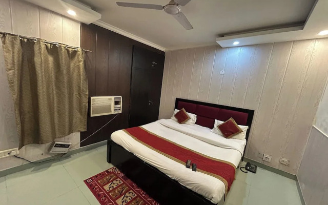 Hotel B K House