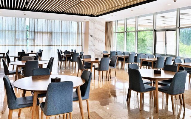 Holiday Inn Express Jinan Exhibition Center by IHG