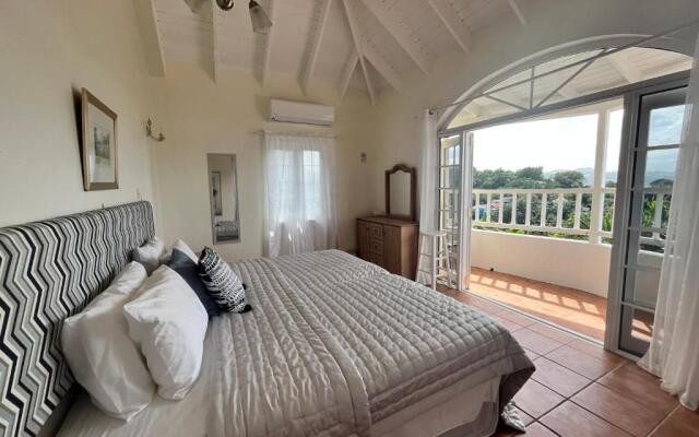 Stunning 4-bed Villa in Gros Islet, St Lucia