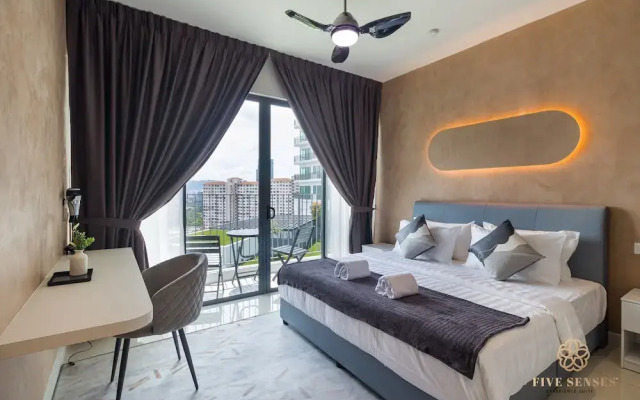 Datum Jelatek Sky Residence KLCC, Five Senses