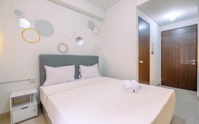 Modern Living And Nice Studio At Transpark Cibubur Apartment