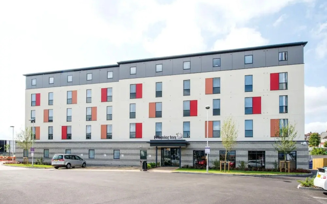Premier Inn Chatham Gillingham Victory Pier hotel