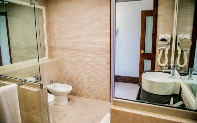 Saffron D'or Hotels
