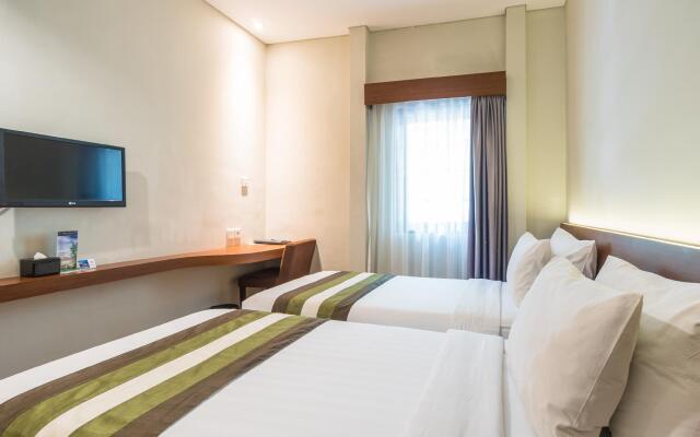 Grand Whiz Hotel Nusa Dua