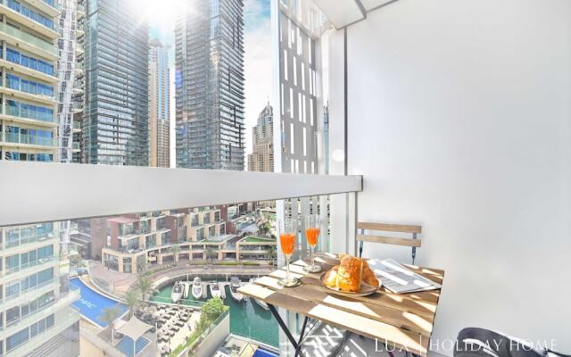 LUX Cayan Superior Suite 5 Dubai Marina