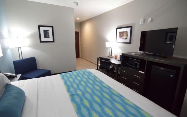 Best Western Plus Waller Hotel