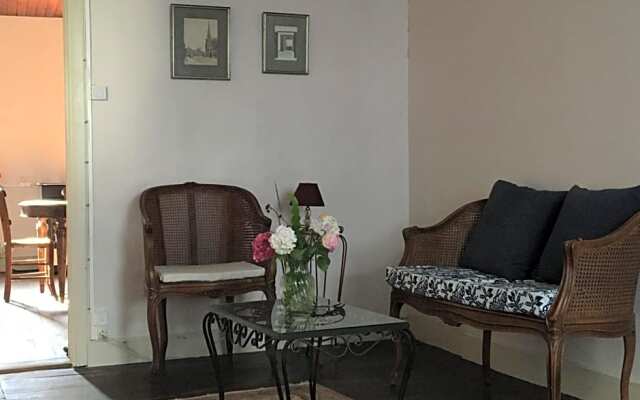 La Maison sur La Rivière
