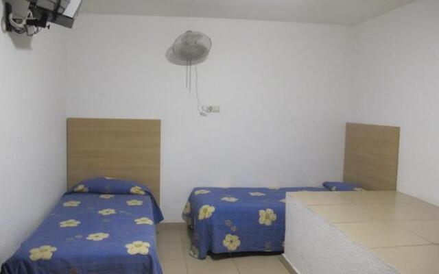 Hostal Lloret Playa
