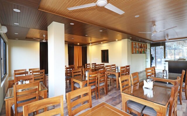 Oyo 26757 Mds Residence
