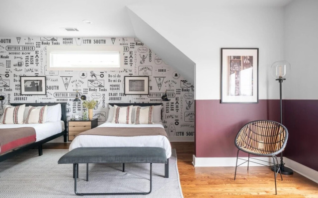 Monroe 9 in Nashville