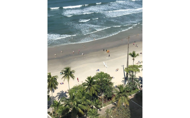 Moderno Estúdio 50m do mar com garagem e Wi-Fi