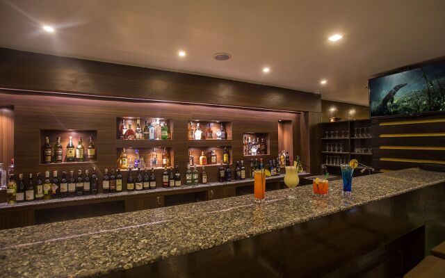 Yatri Suites and Spa