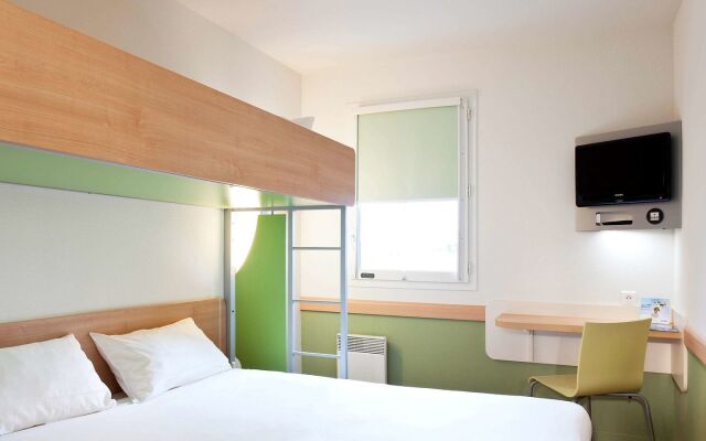 ibis budget Mantes-la-Jolie Sully