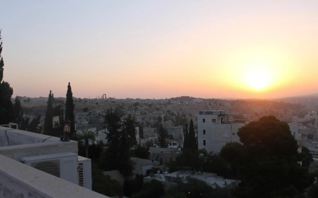 Jabal Amman Hotel (Heritage House)