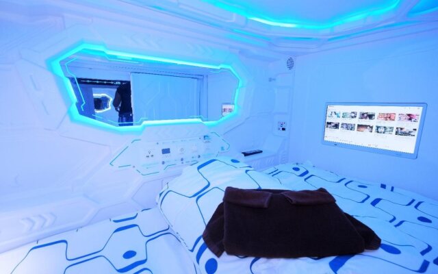 Audrey Capsule Hostel