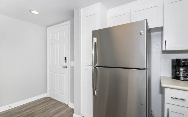 Luxury Stay by SB Suites