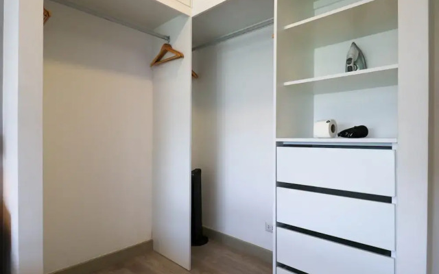 w Comfy 2BR w Park View in Miraflores