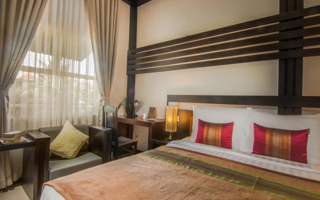 Reveal Courtyard in Reveal Angkor
