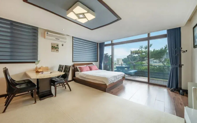 Ganghwado Happyvilly Pension