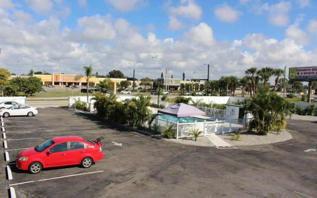 Sunshine Inn & Suites Venice, FL