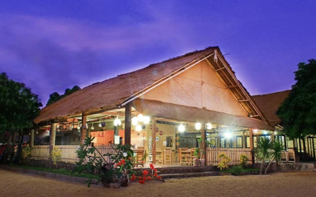 Bumbangku Beach Cottage