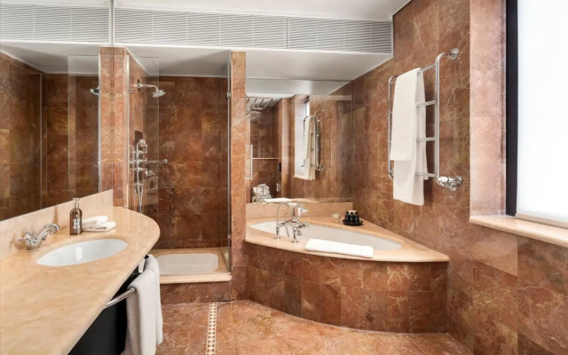 COMO The Halkin