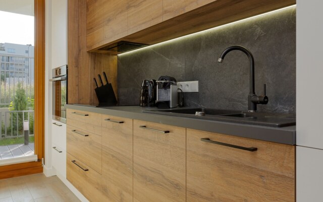 Warsaw Apartment Szajnowicza by Renters