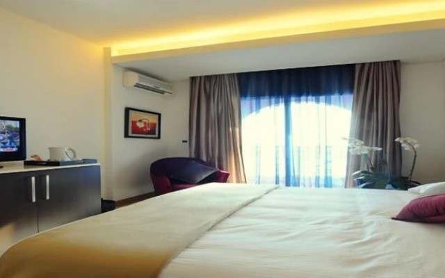 Murex Hotel