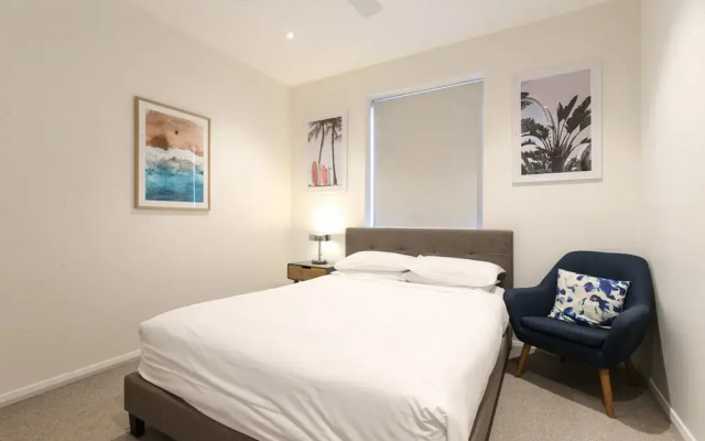 Gorgeous 2-bed Apartment By Shops