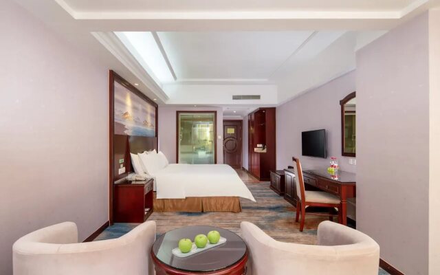 Vienna Hotel (Huizhou Yanda Avenue)
