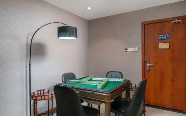 Renxin Hotel