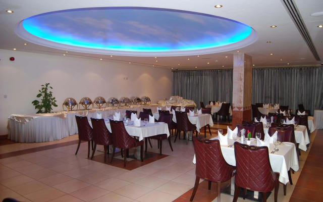 Al Madina Suites Doha