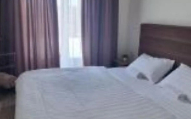 Guest house No. 2 Four Seasons