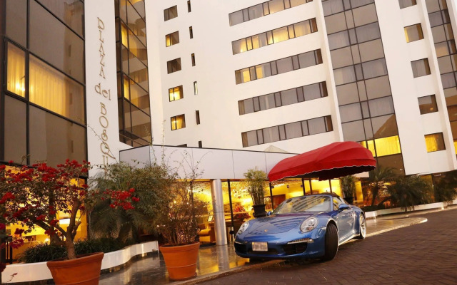 Radisson Hotel Plaza del Bosque
