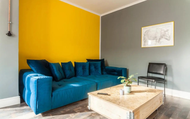 zentrales 130 qm Design-Appartement mit Extras