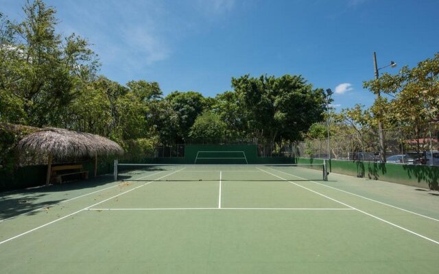 Margaritaville Beach Resort Playa Flamingo