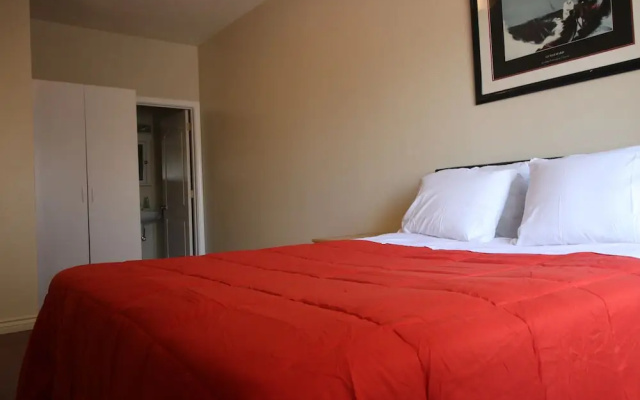 Gorgeous 2BD Apartment
