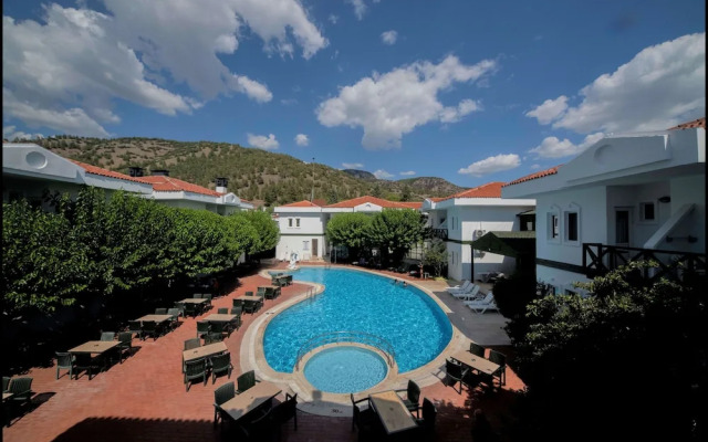 Dbl Room With Thermal Bath ,dinner Breakfast Included