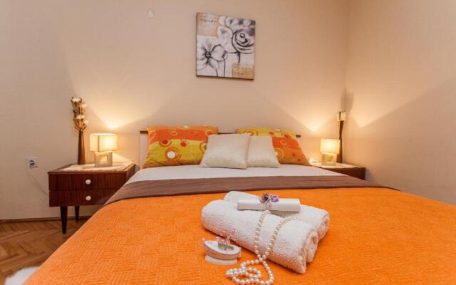 Nena City Center Apartment