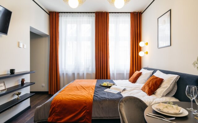 Estery12 - LoftAffair Collection