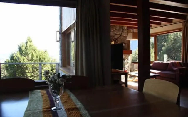 Las Morillas Huemul Lodge