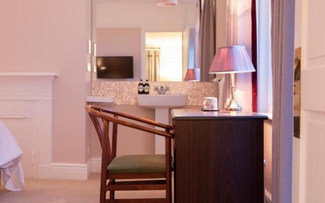Cleeve Hill Hotel