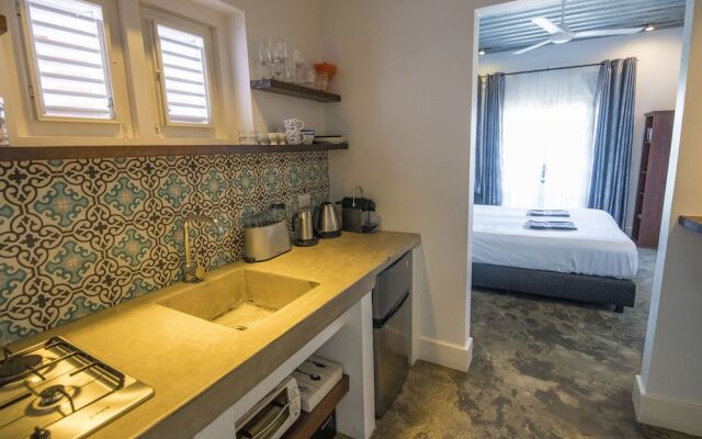 Luxurious and hip Apartment in the Historic Town of Willemstad and the sea