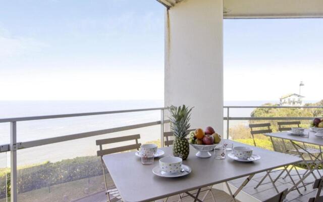 Bright T2 with balcony and sea view in Biarritz