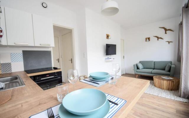 Appartement cosy 2 pers vue mer balcon hyper centre Dinard