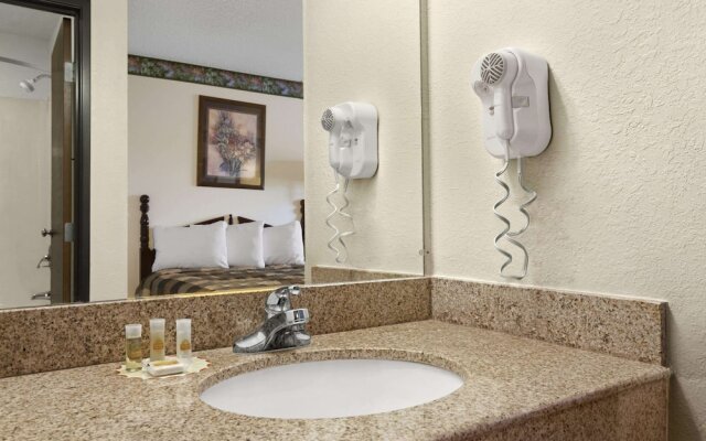 Days Inn By Wyndham Sheridan