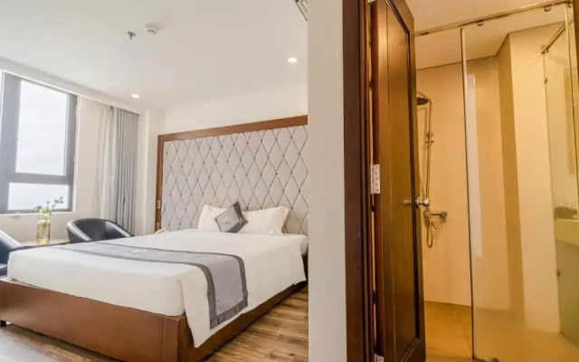 Royal Charm Hotel